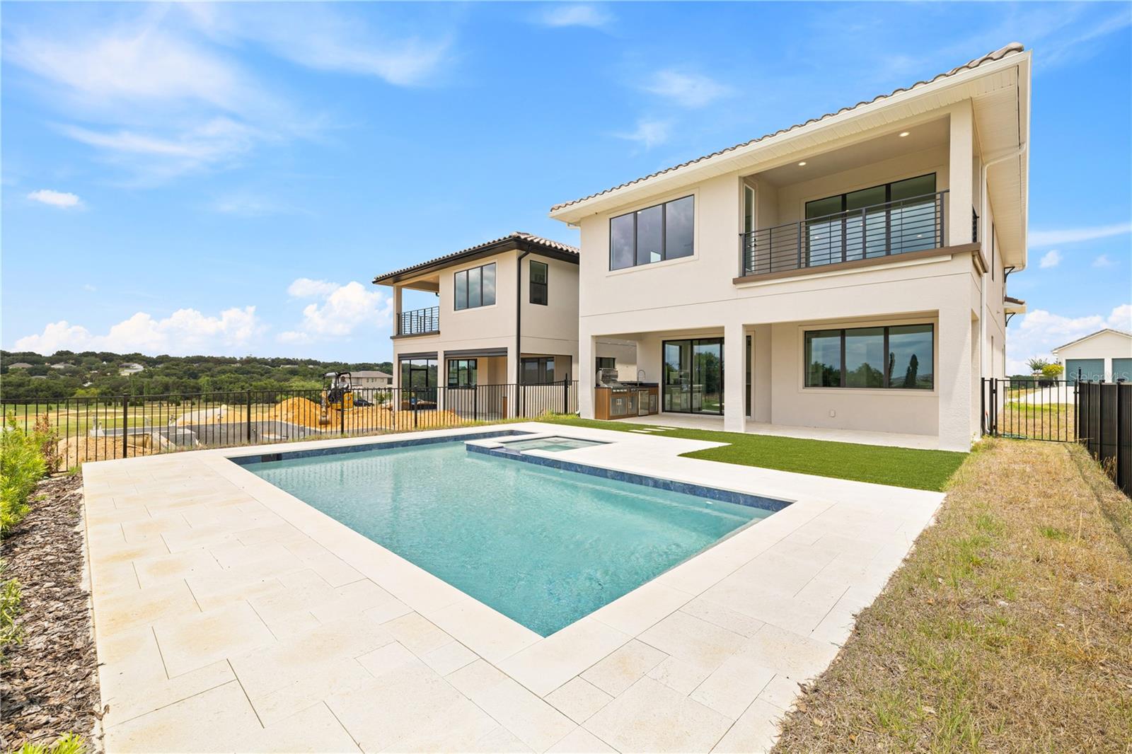 BELLA COLLINA WEST SUB - Residential
