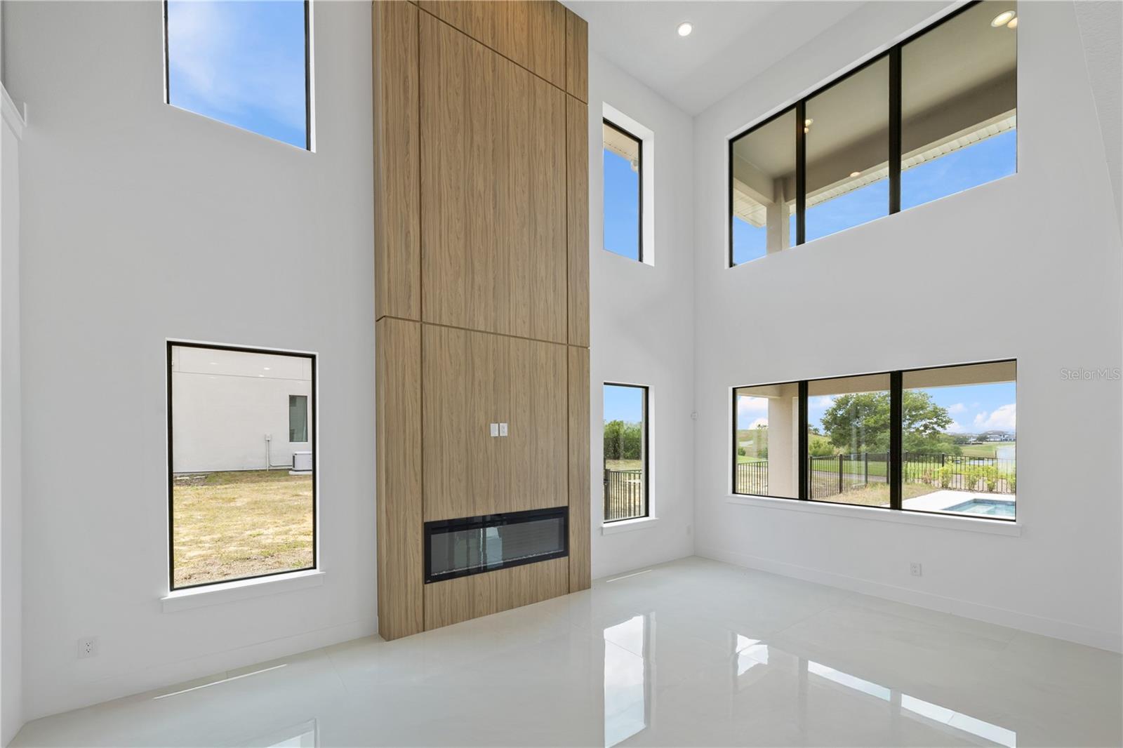 BELLA COLLINA WEST SUB - Residential