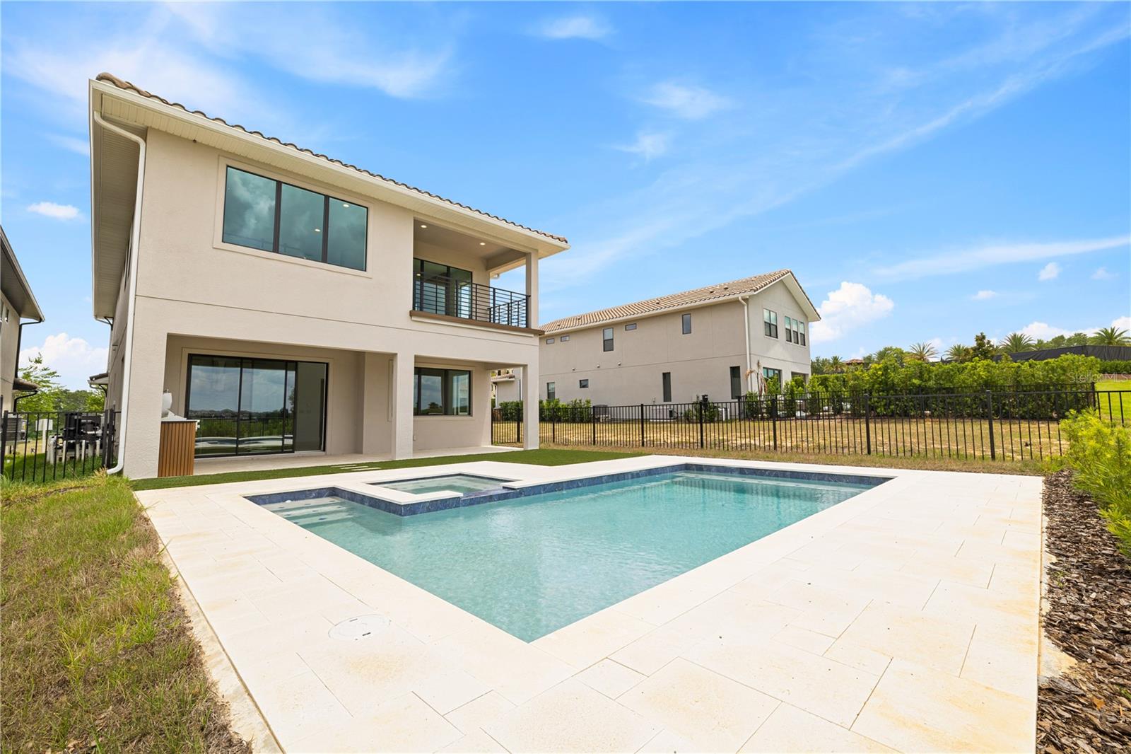 BELLA COLLINA WEST SUB - Residential