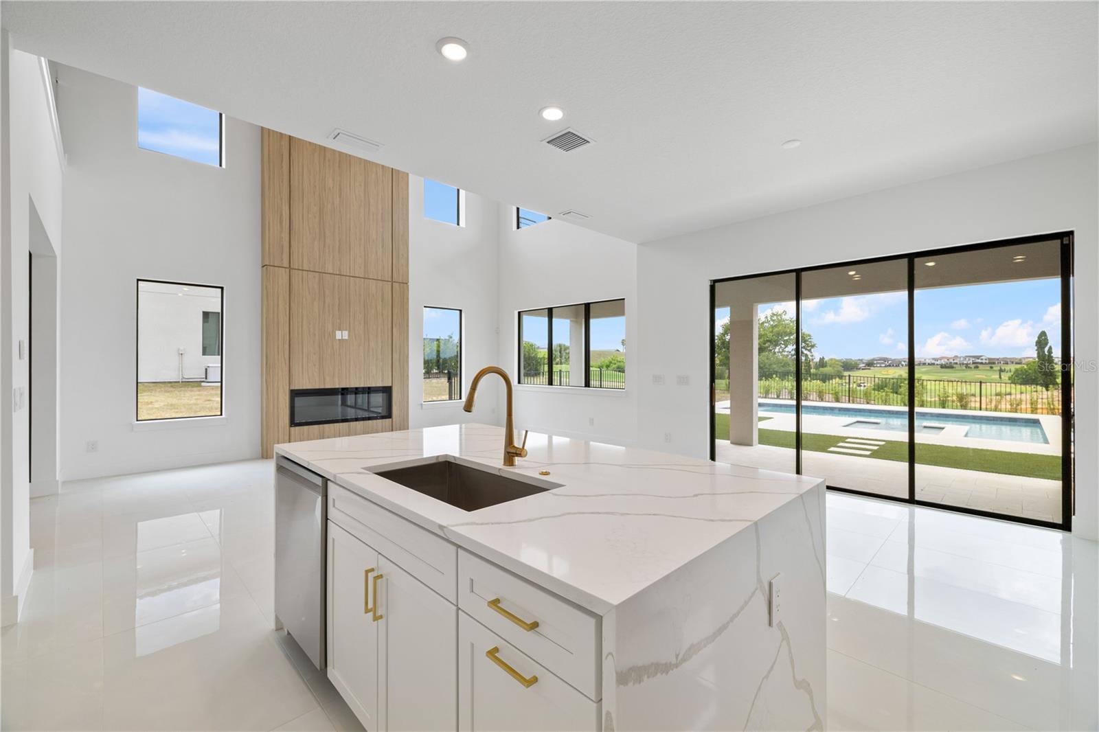 BELLA COLLINA WEST SUB - Residential