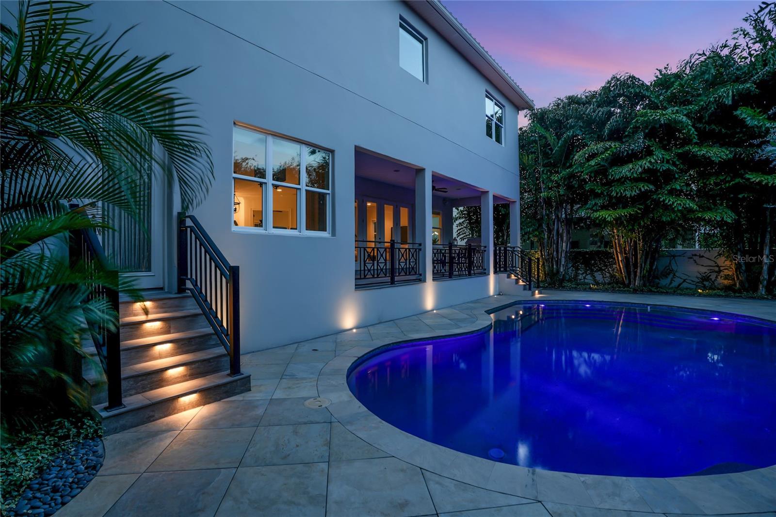 DAVIS ISLANDS - Residential