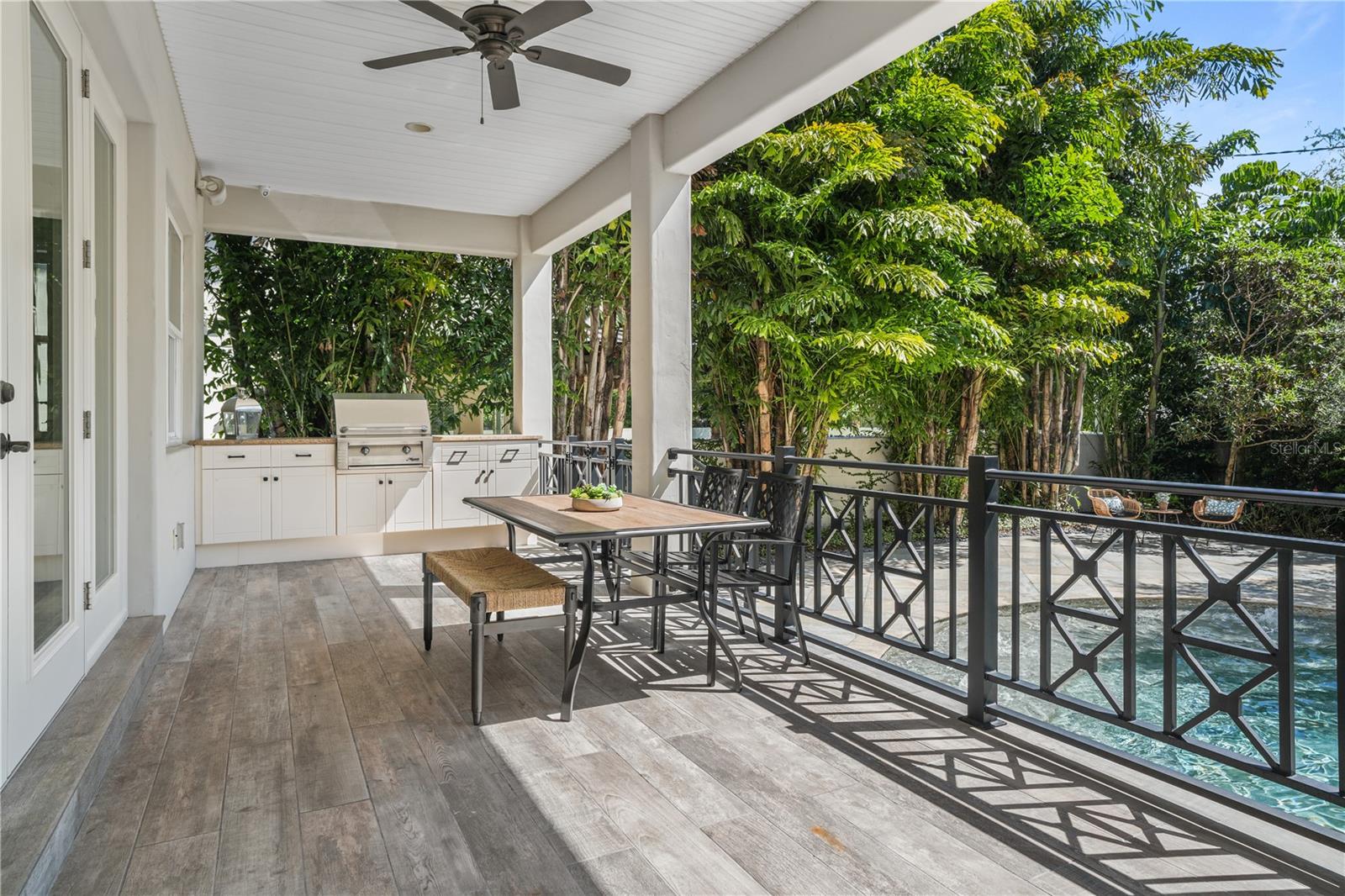 DAVIS ISLANDS - Residential