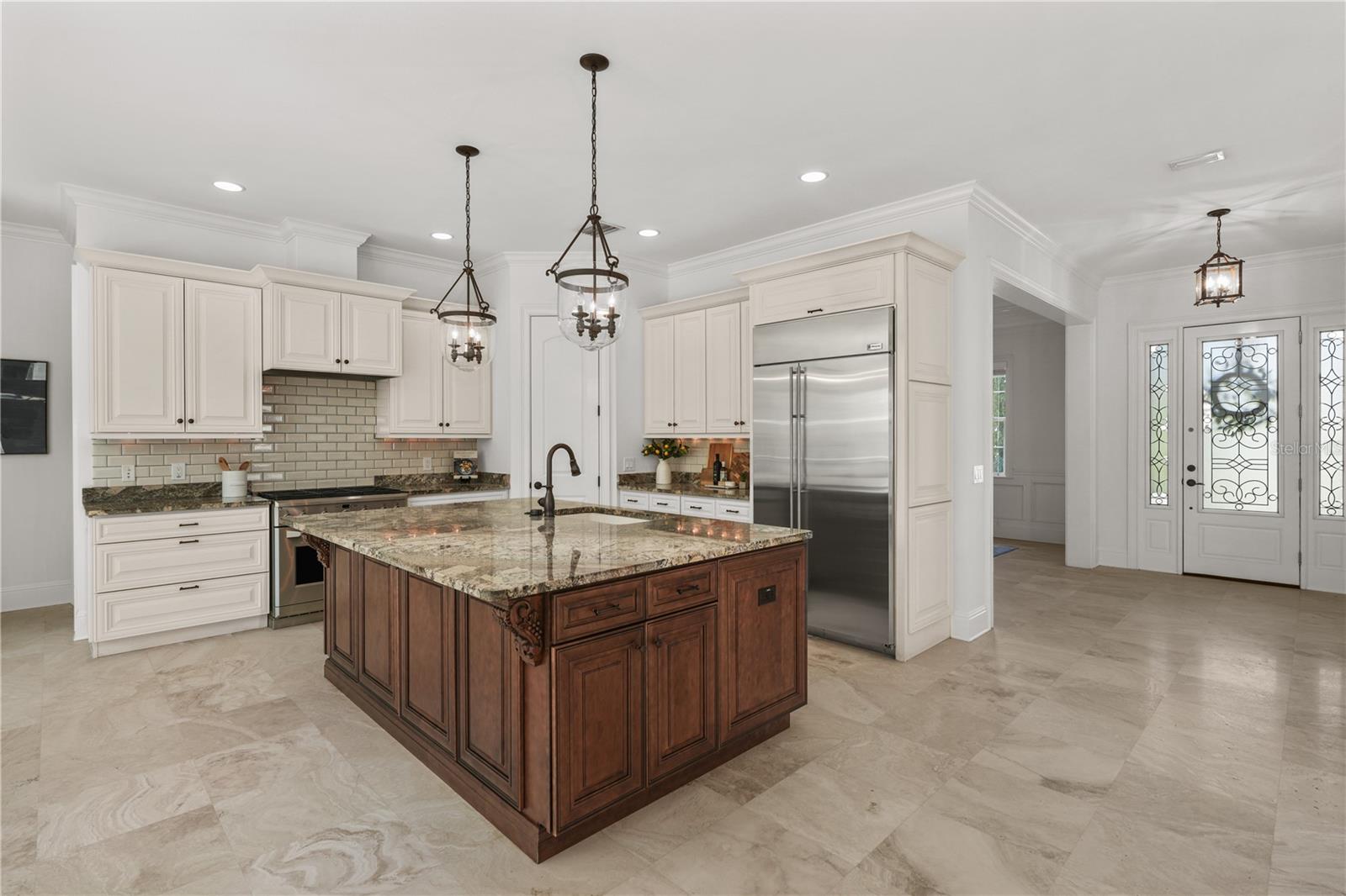 DAVIS ISLANDS - Residential