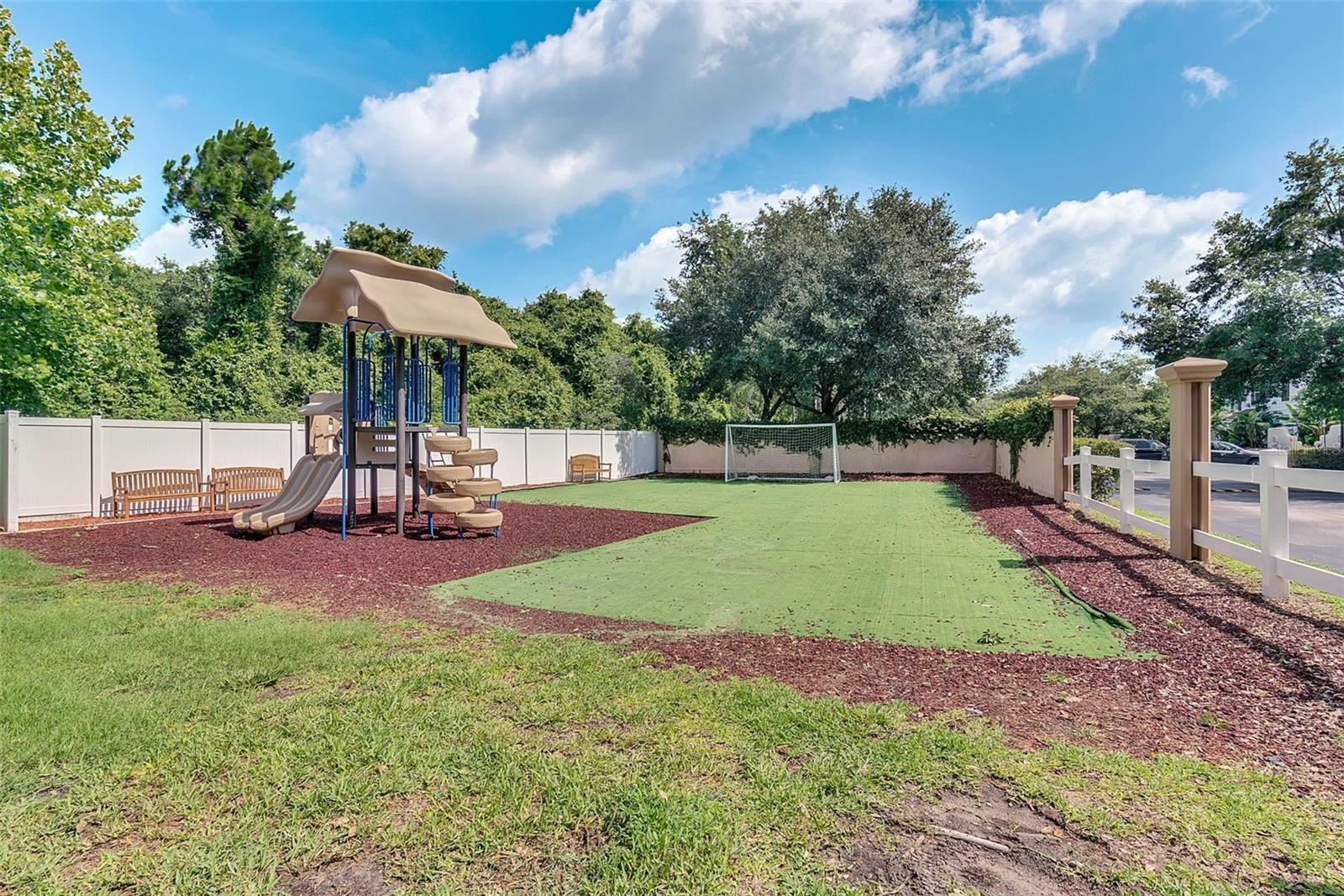 WEST LUCAYA VILLAGE - Residential