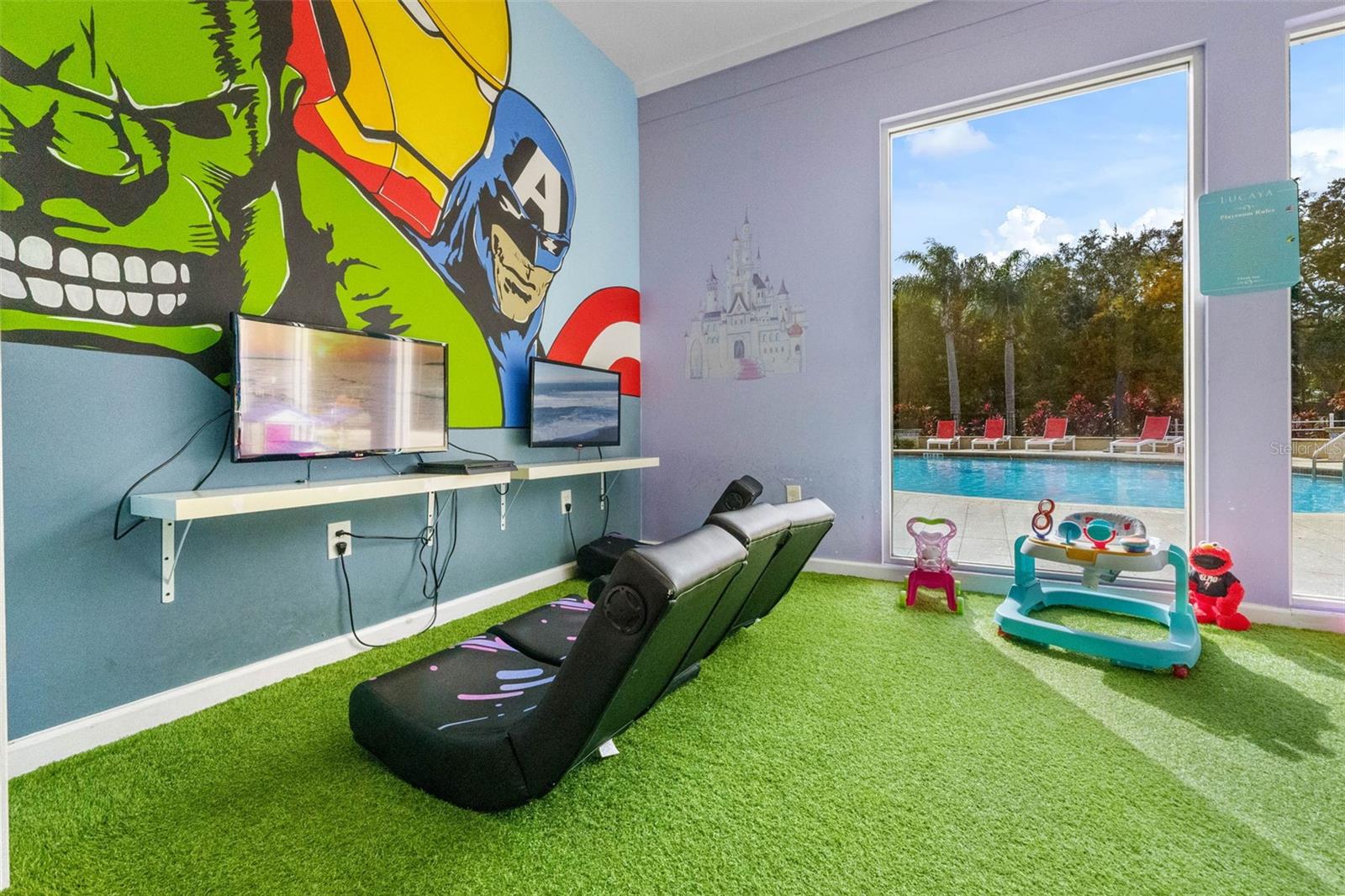 WEST LUCAYA VILLAGE - Residential