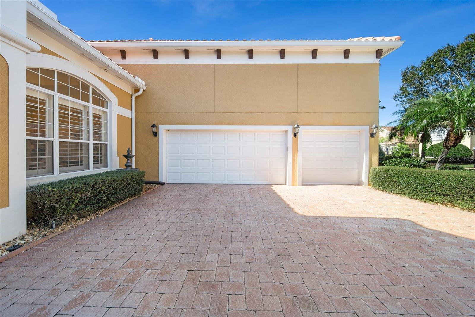 1519 LAKE RHEA DRIVE