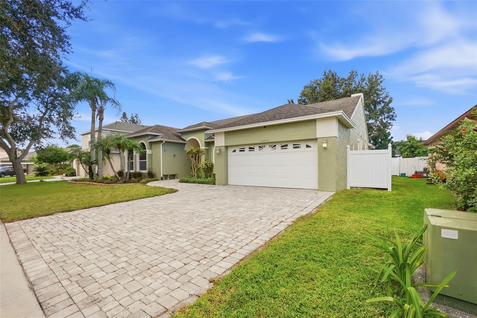 UNIVERSITY ESTATES - Residential