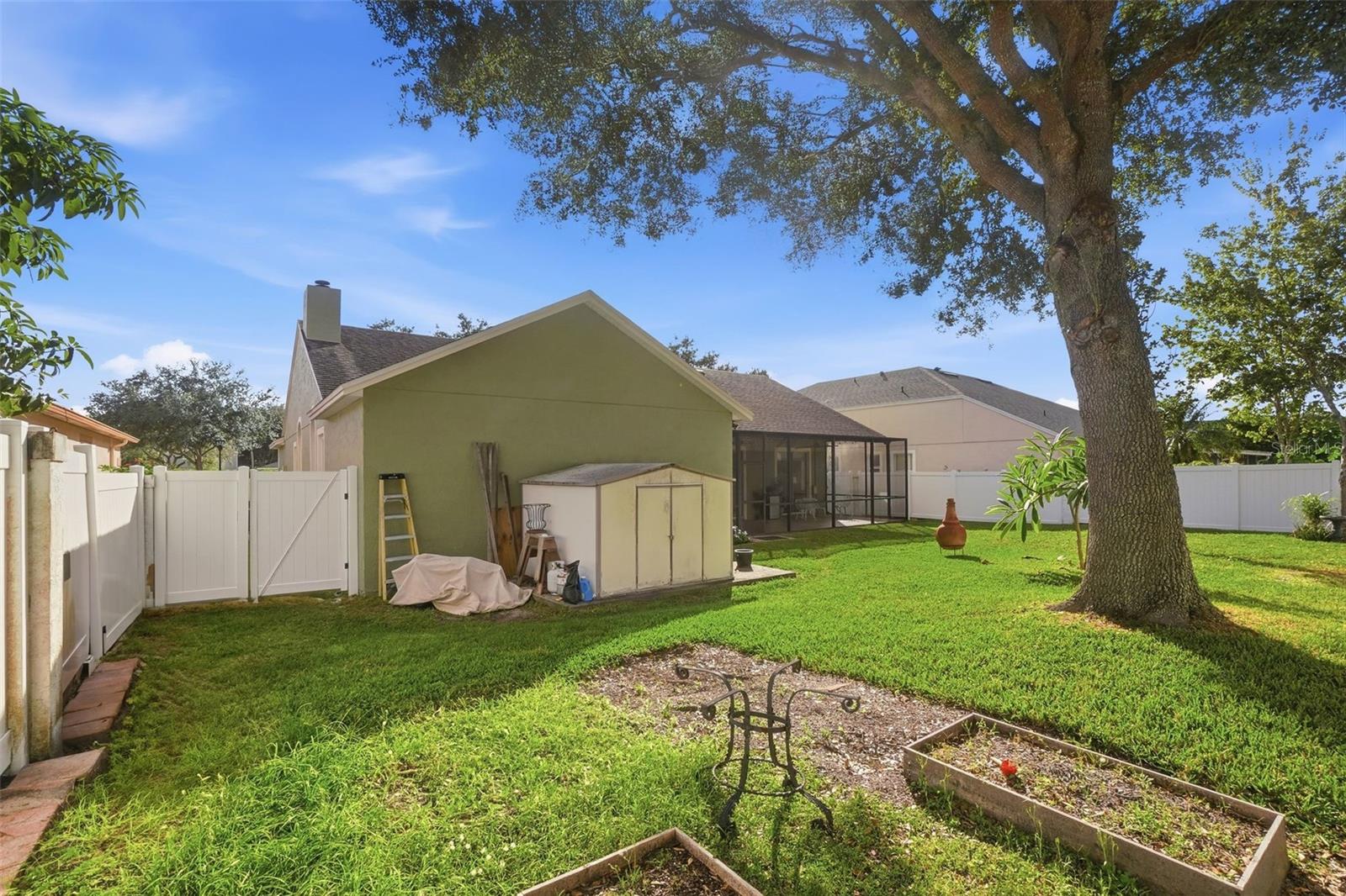 UNIVERSITY ESTATES - Residential