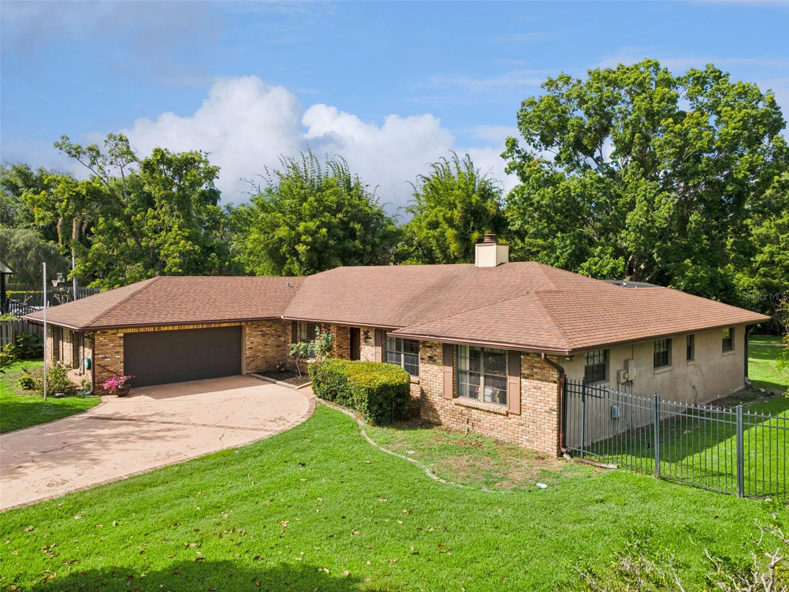 GATLIN WOODS - Residential