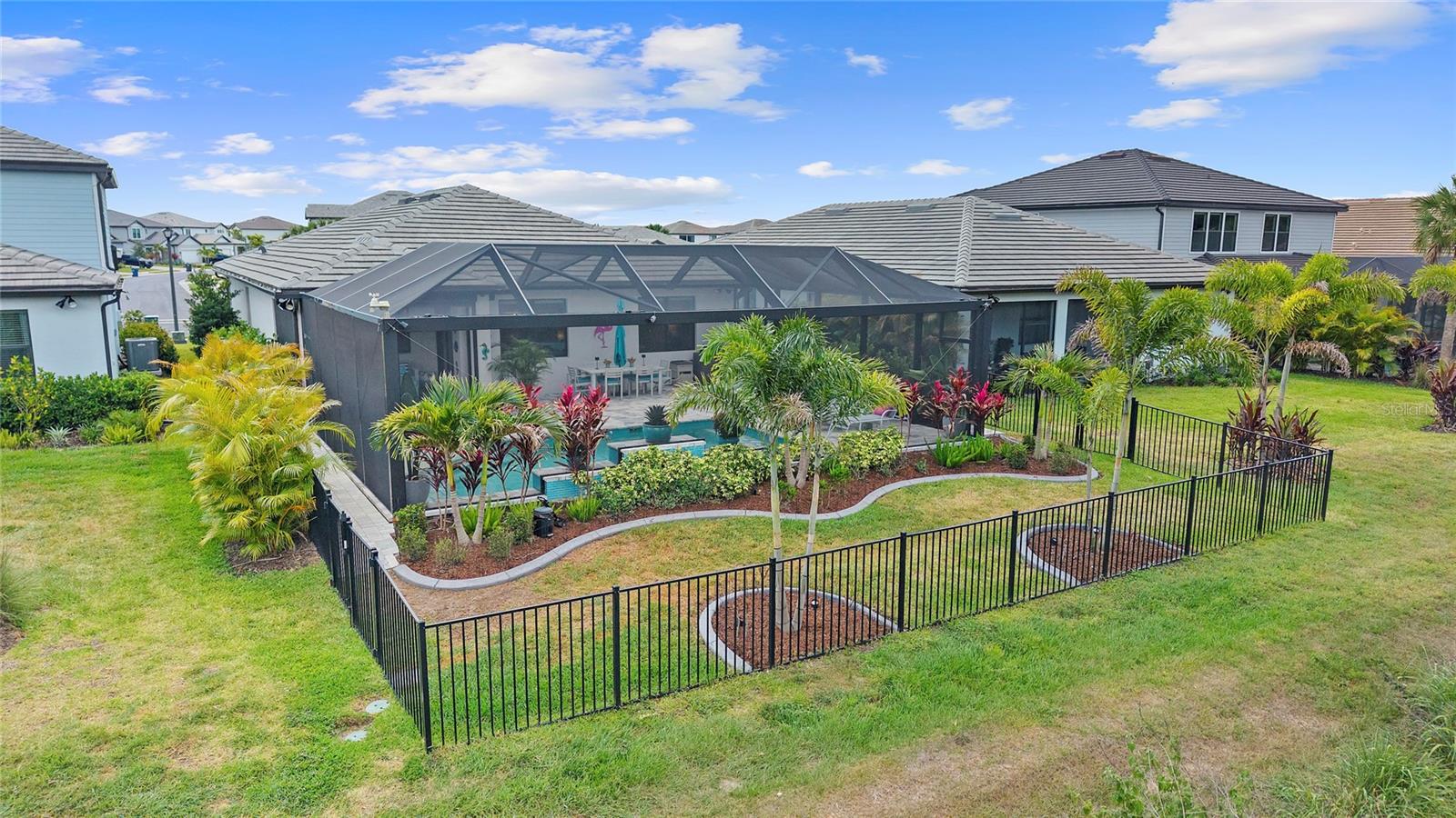 SAPPHIRE POINT PH IIIB - Residential