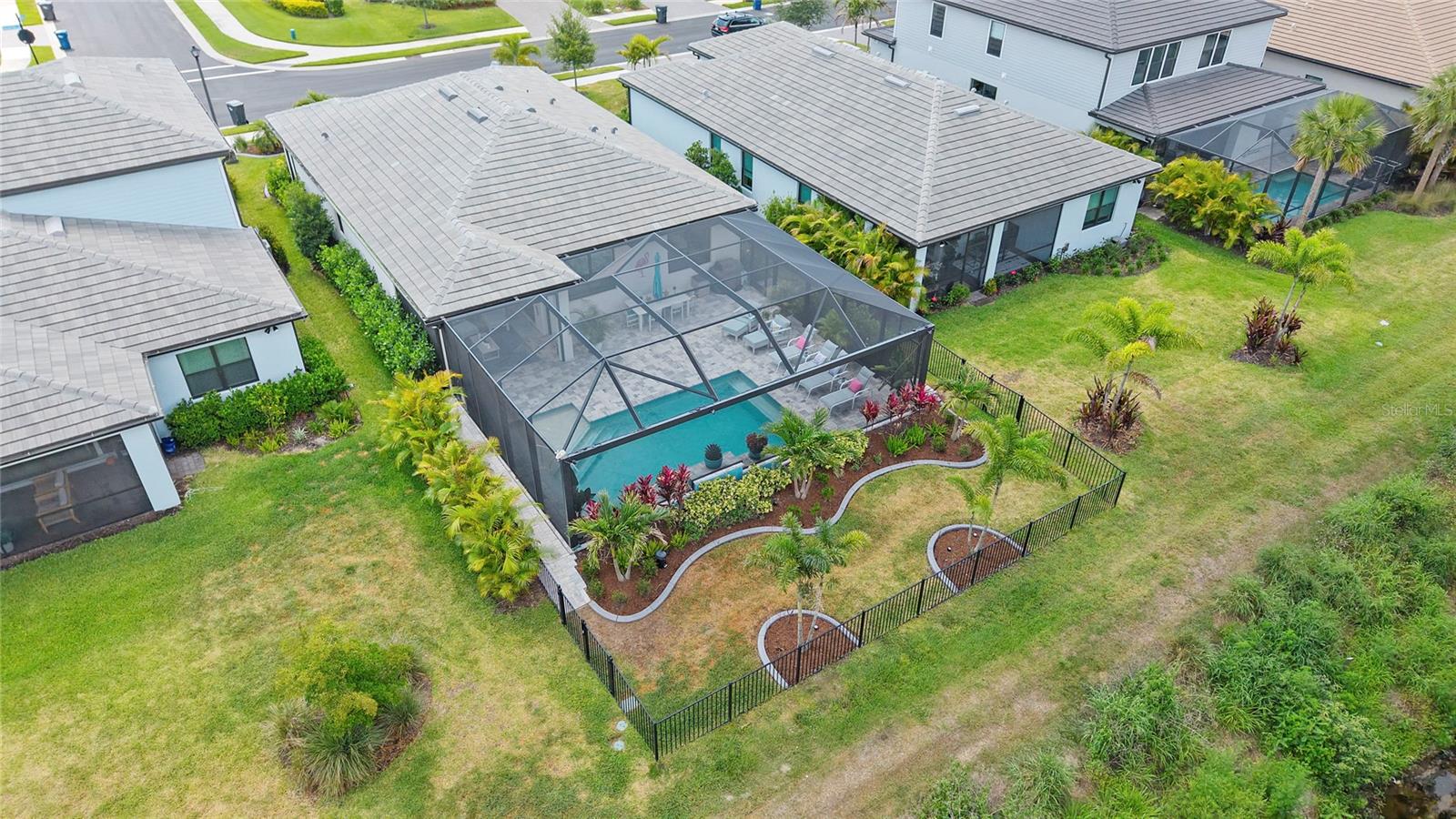SAPPHIRE POINT PH IIIB - Residential