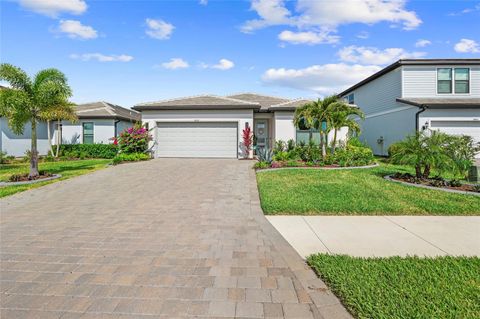 Photo of 5437 Silverside Pine Court, Bradenton, FL 34211 (MLS # C7525878)