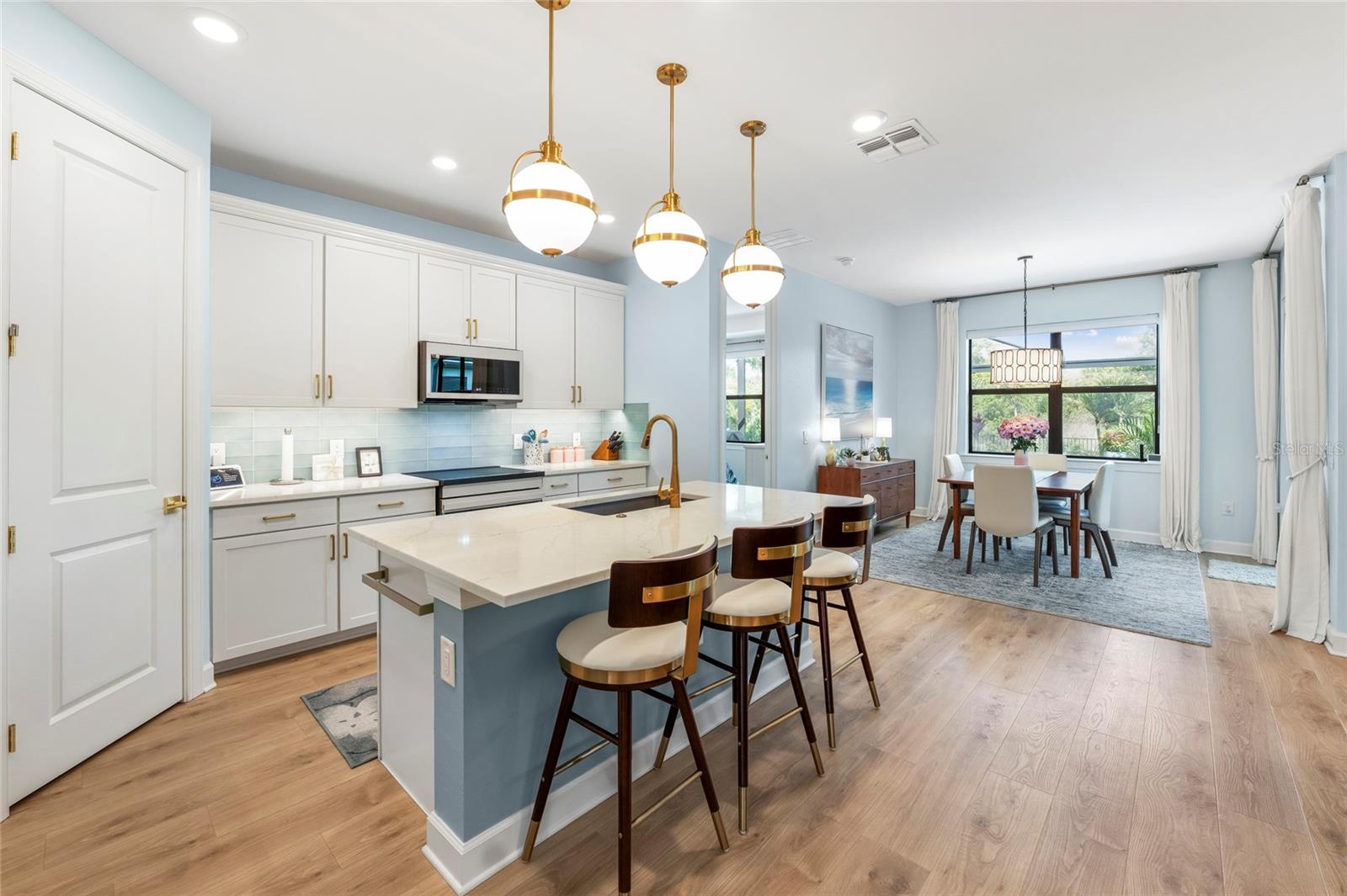 SAPPHIRE POINT PH IIIB - Residential