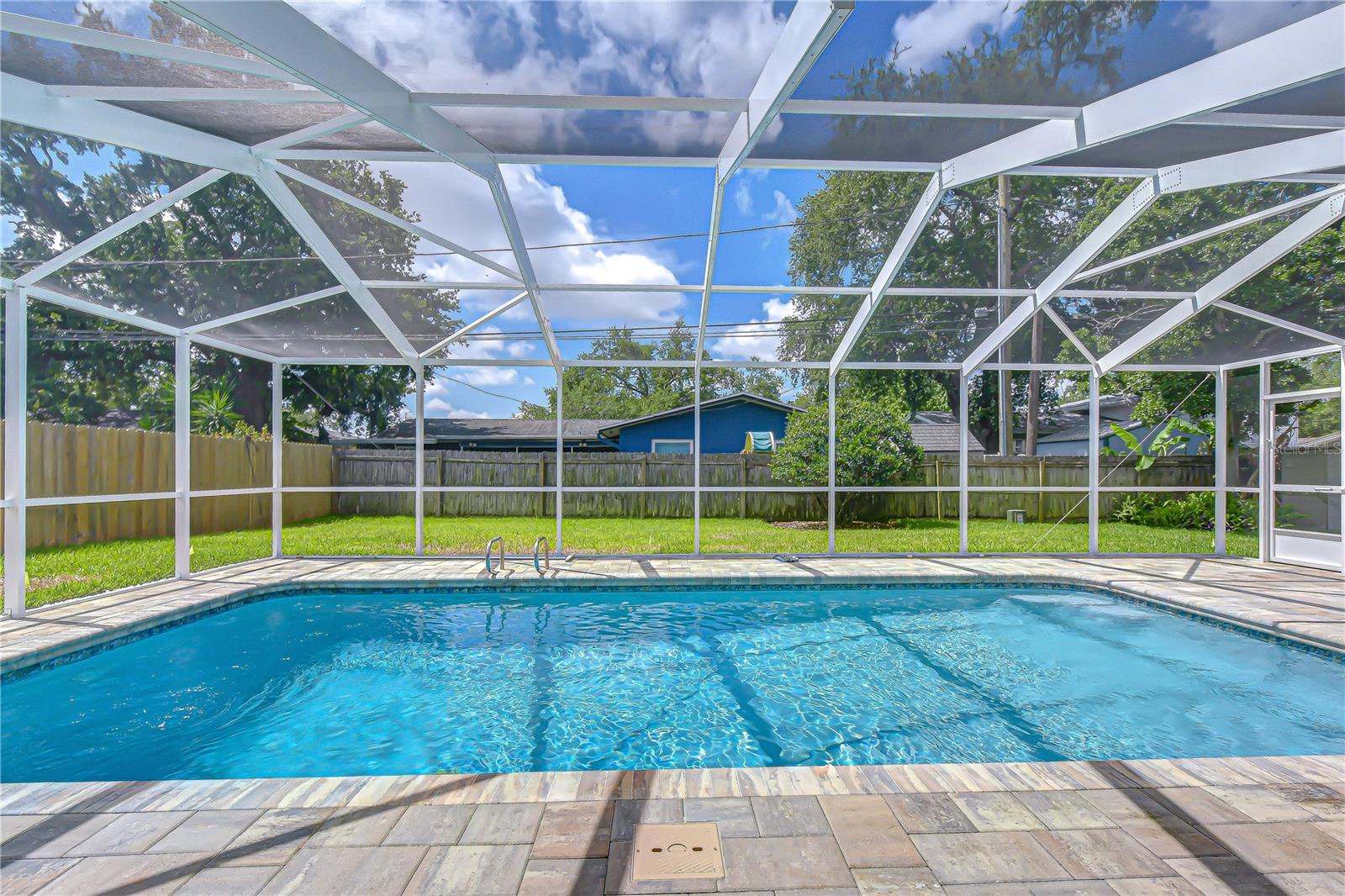 2167 LAKEVIEW ROAD