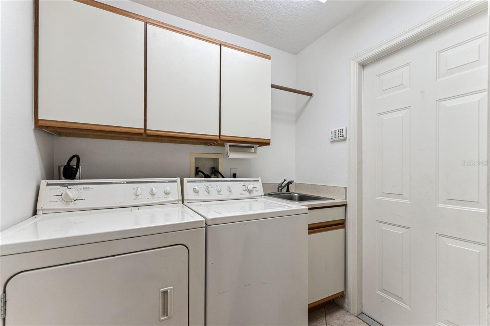 CASCADES UNIT 01 - Residential