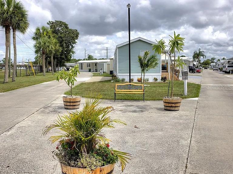 FOREST LKS/COCOA - Residential