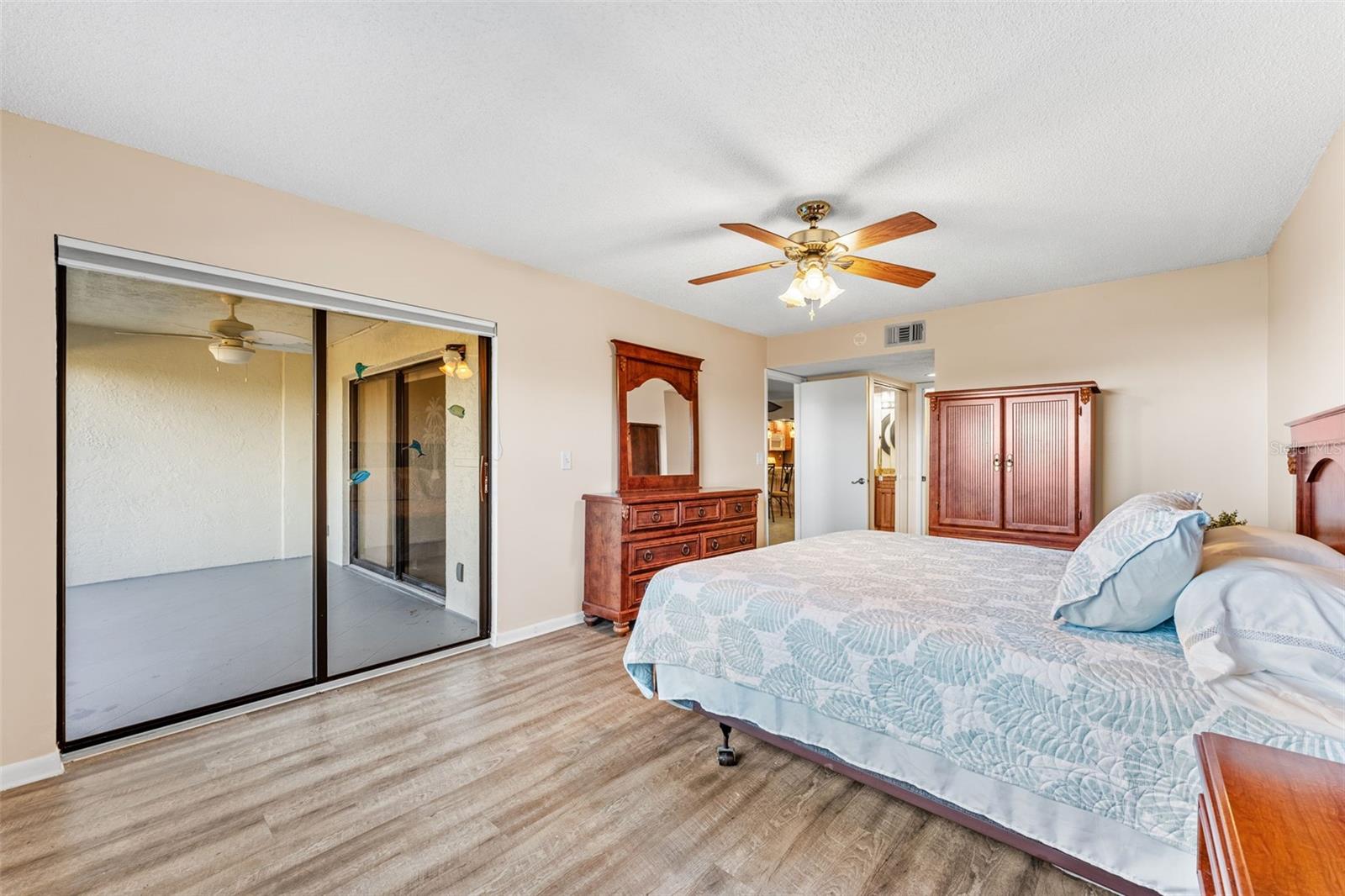 FOUNTAIN COVE - Residential
