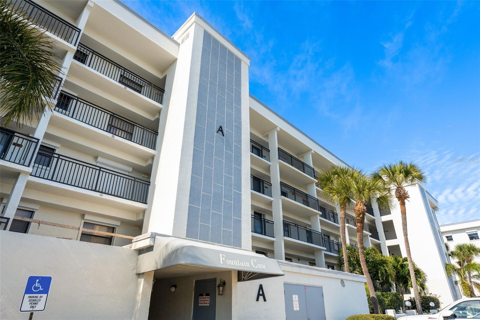 FOUNTAIN COVE - Residential