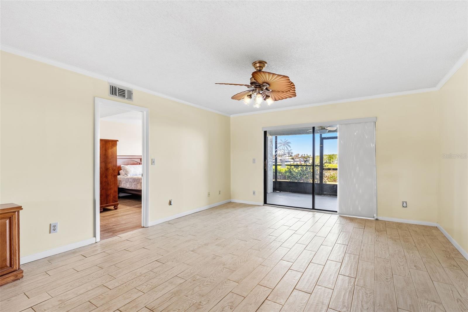 FOUNTAIN COVE - Residential