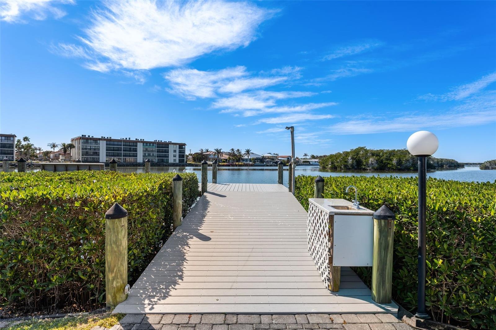FOUNTAIN COVE - Residential