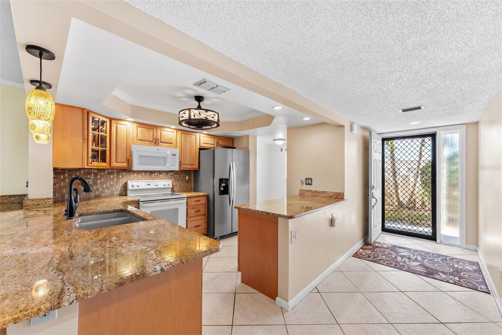 FOUNTAIN COVE - Residential