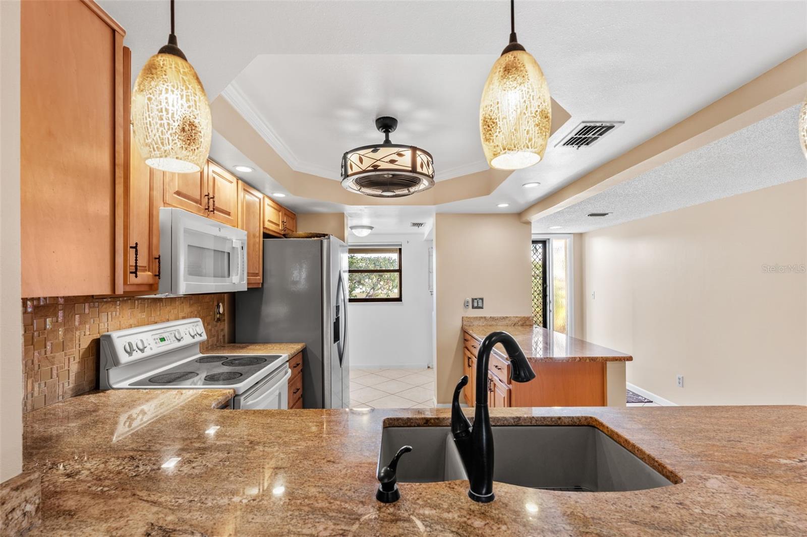 FOUNTAIN COVE - Residential