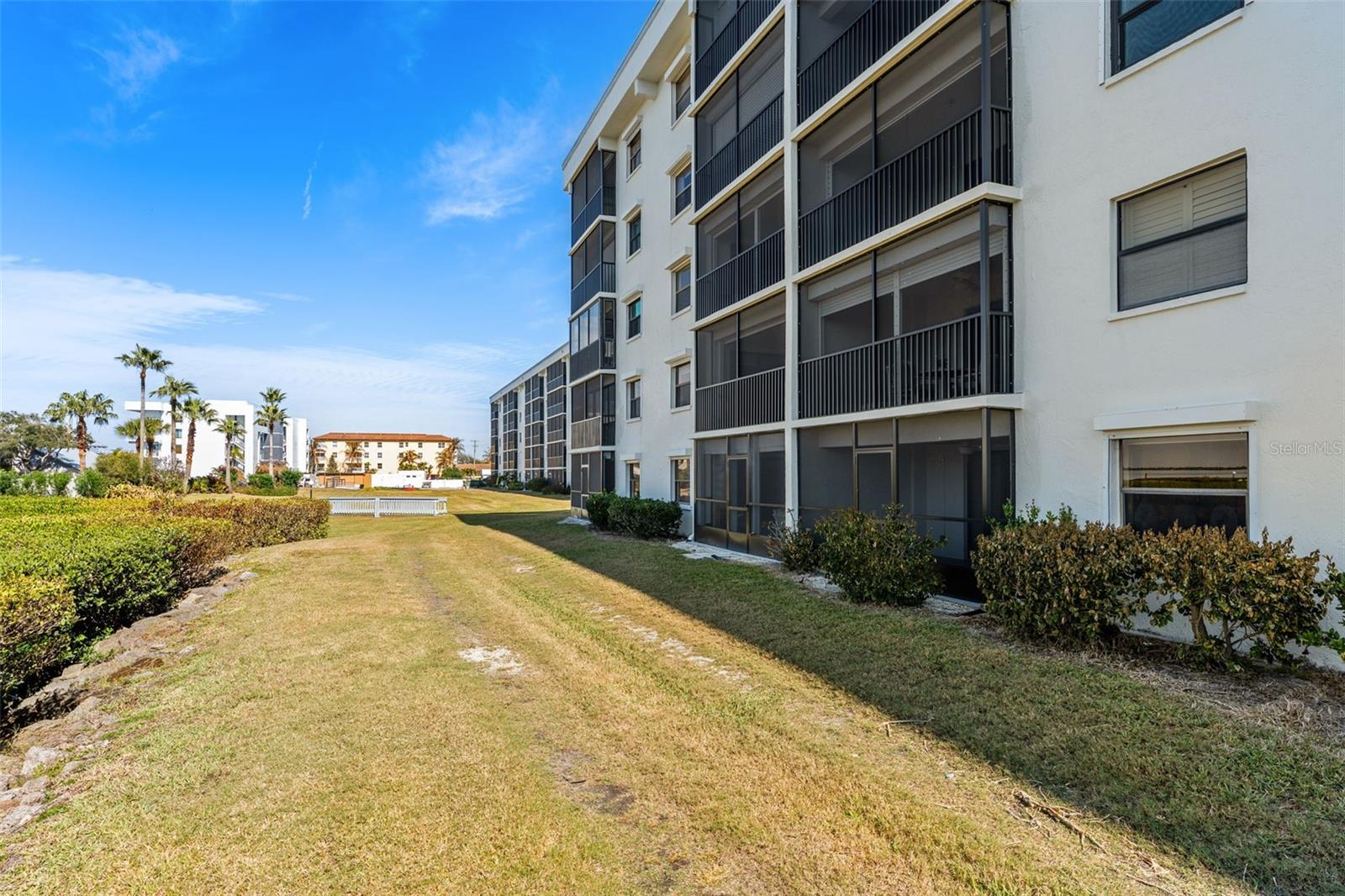 FOUNTAIN COVE - Residential