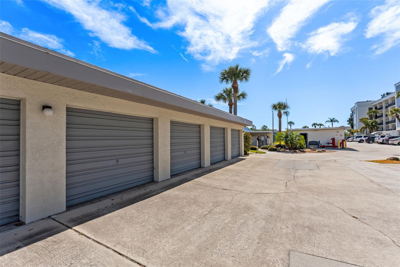FOUNTAIN COVE - Residential