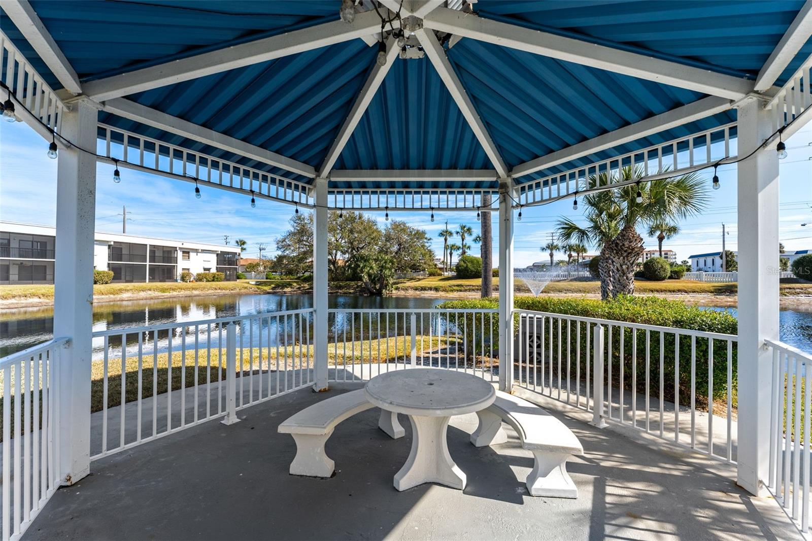 FOUNTAIN COVE - Residential