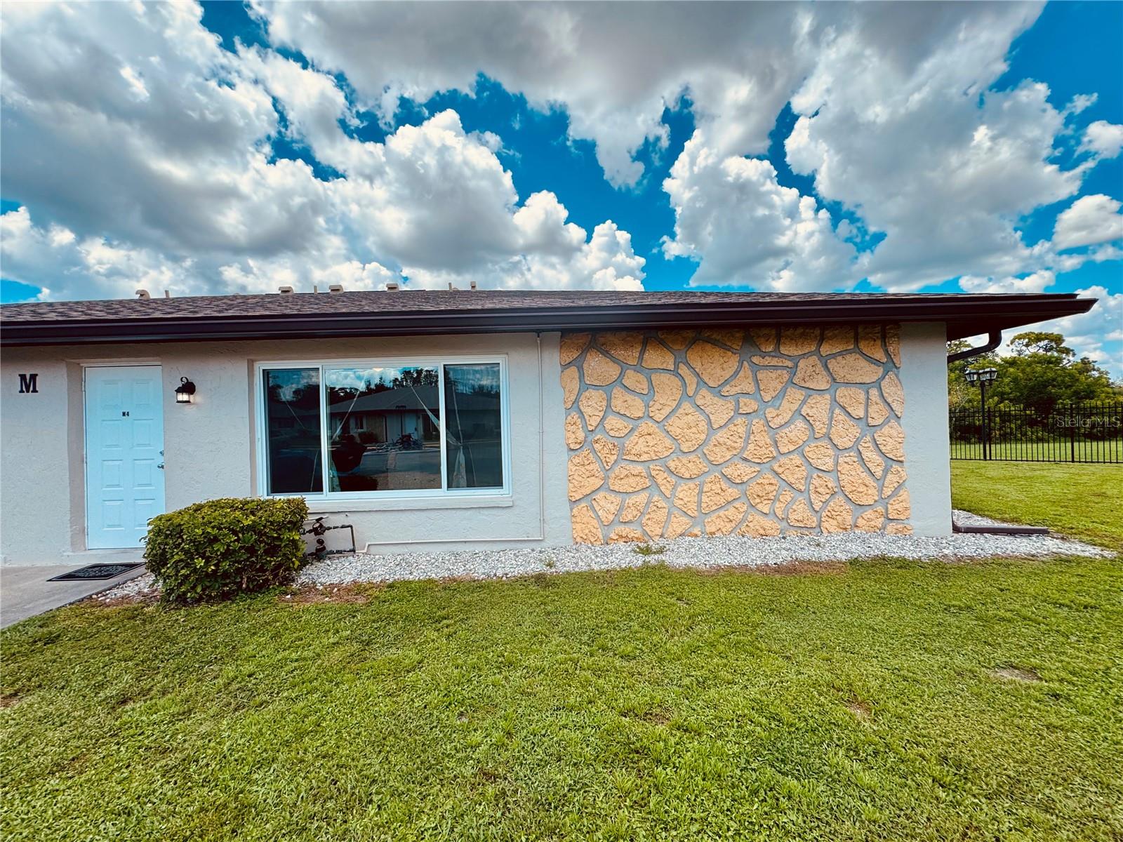 Terrific Location with Waterviews!
Enjoy the convenience of being close to shopping, hospitals, a bowling alley, restaurants, and more. This home offers easy commuting and beautiful water views right outside the bedroom windows. The spacious primary bedroom features an en-suite bathroom for added comfort. Don’t miss out on this lovely space – it’s the perfect blend of location and lifestyle!