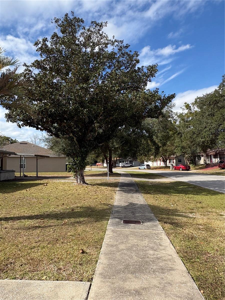 MARION OAKS UNIT 02 - Residential Lease