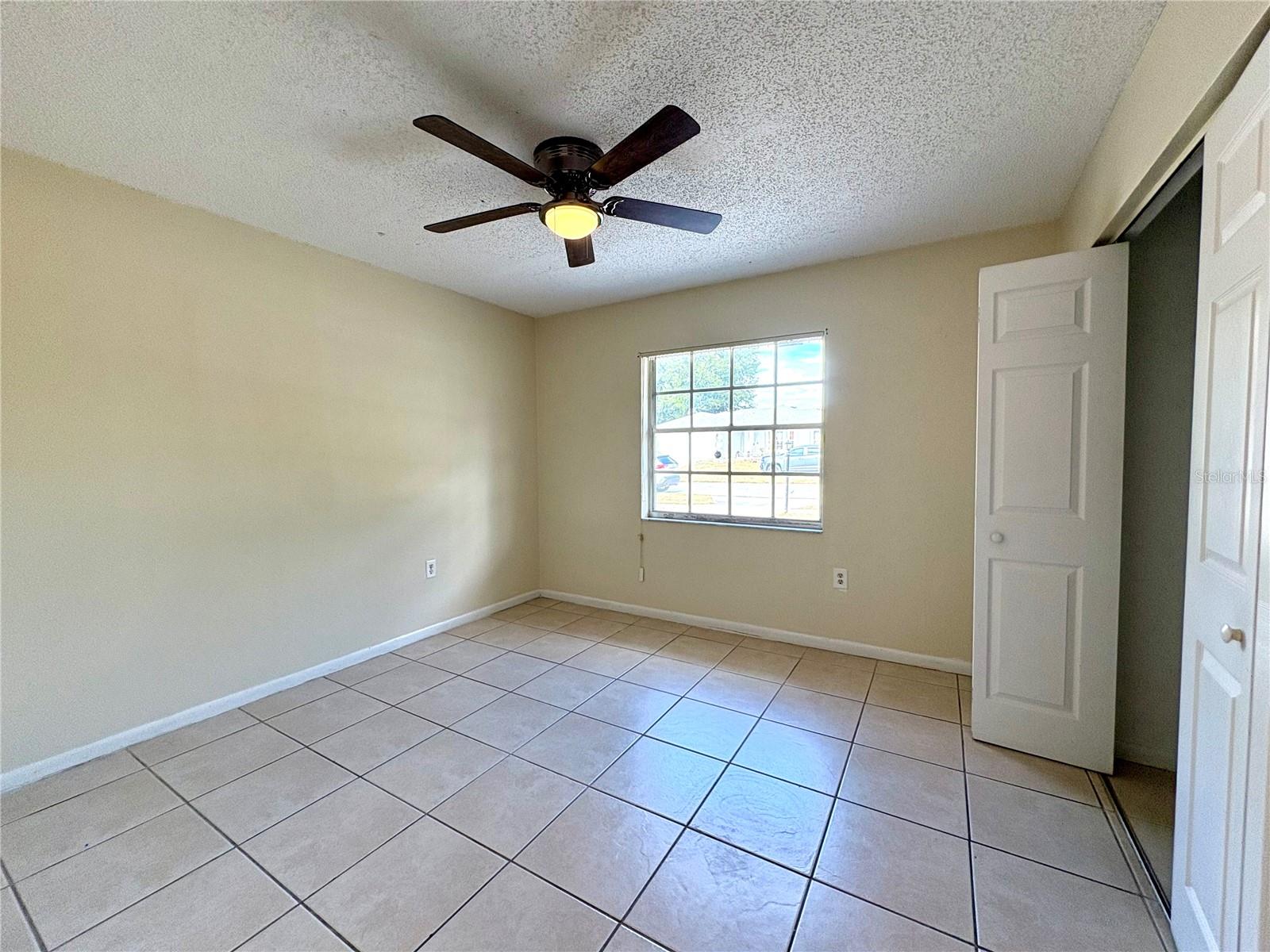 MARION OAKS UNIT 02 - Residential Lease