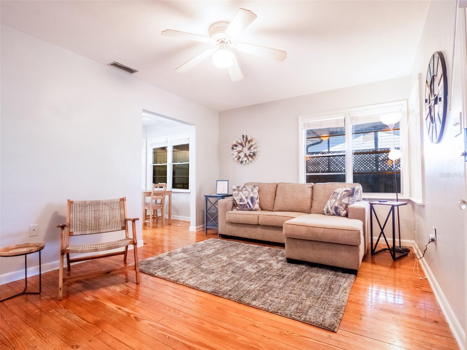 BREEZE HILL - Residential