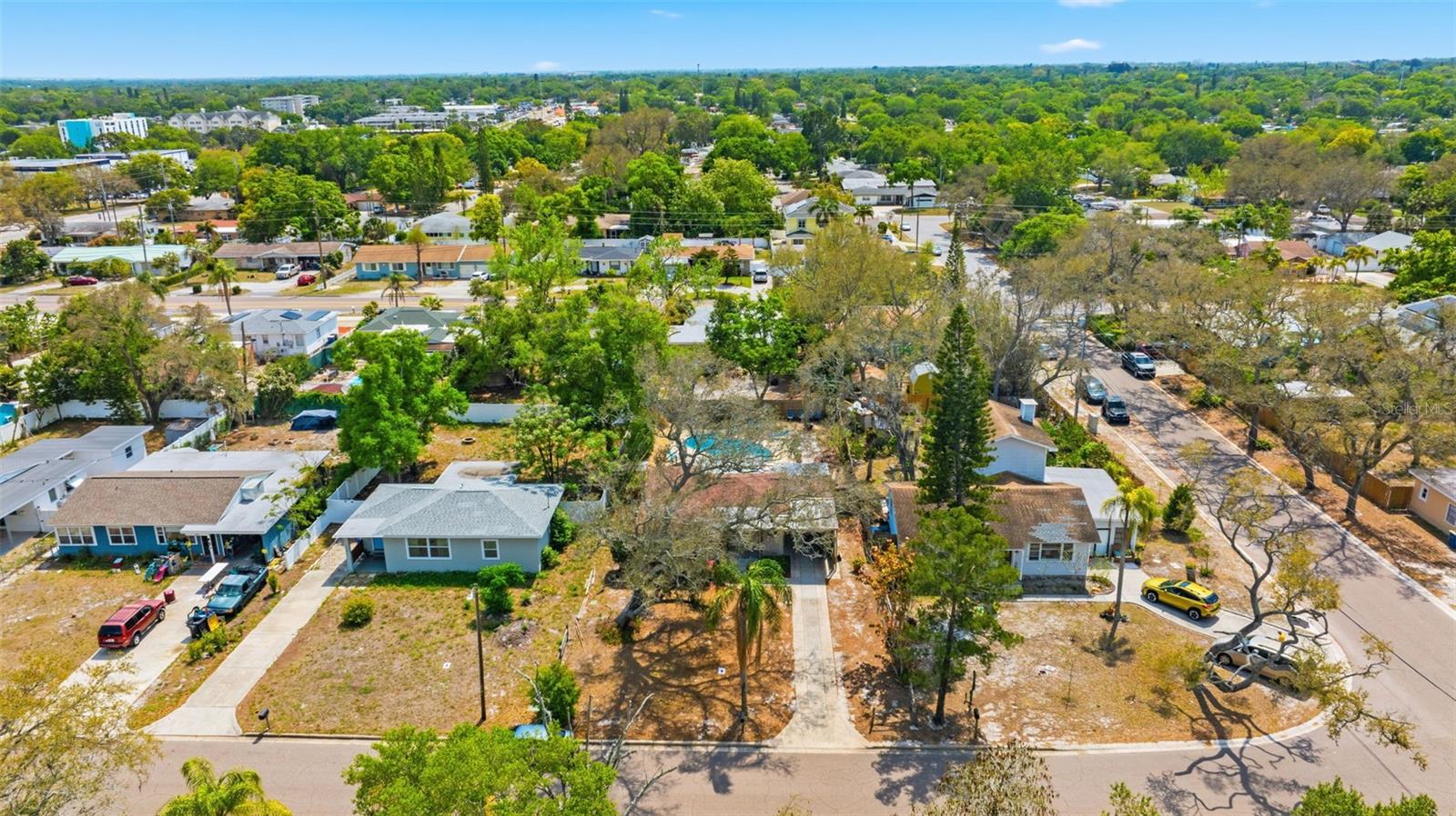 BREEZE HILL - Residential