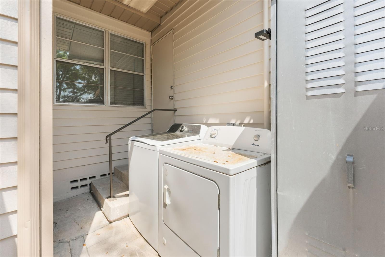 BREEZE HILL - Residential