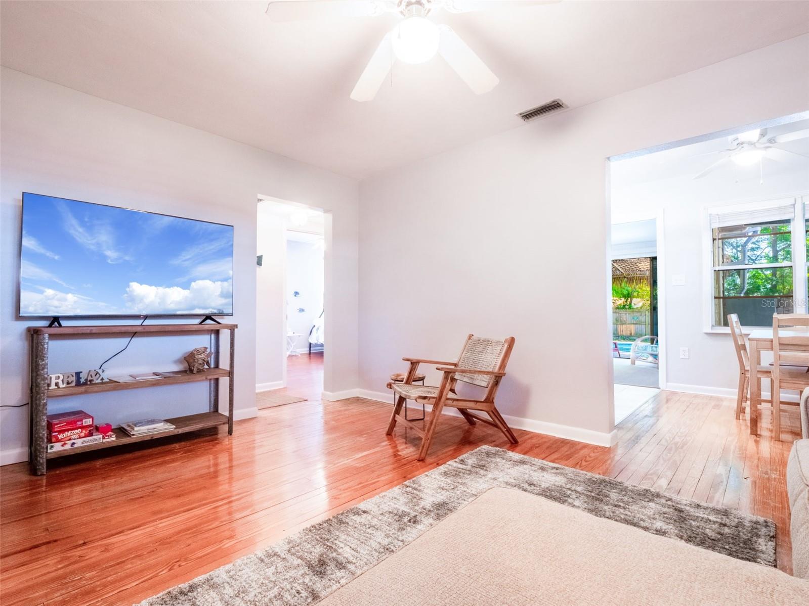 BREEZE HILL - Residential