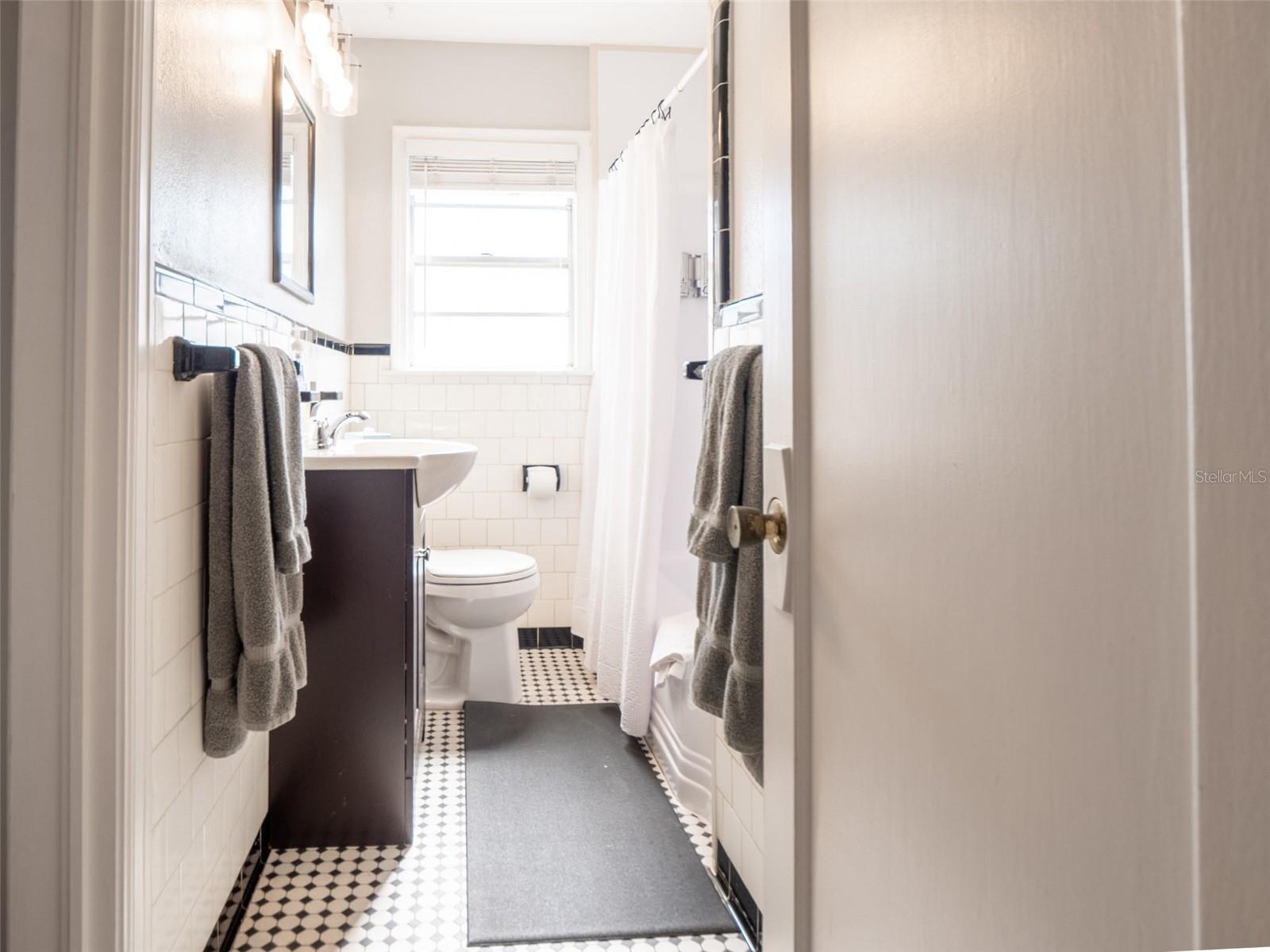 BREEZE HILL - Residential