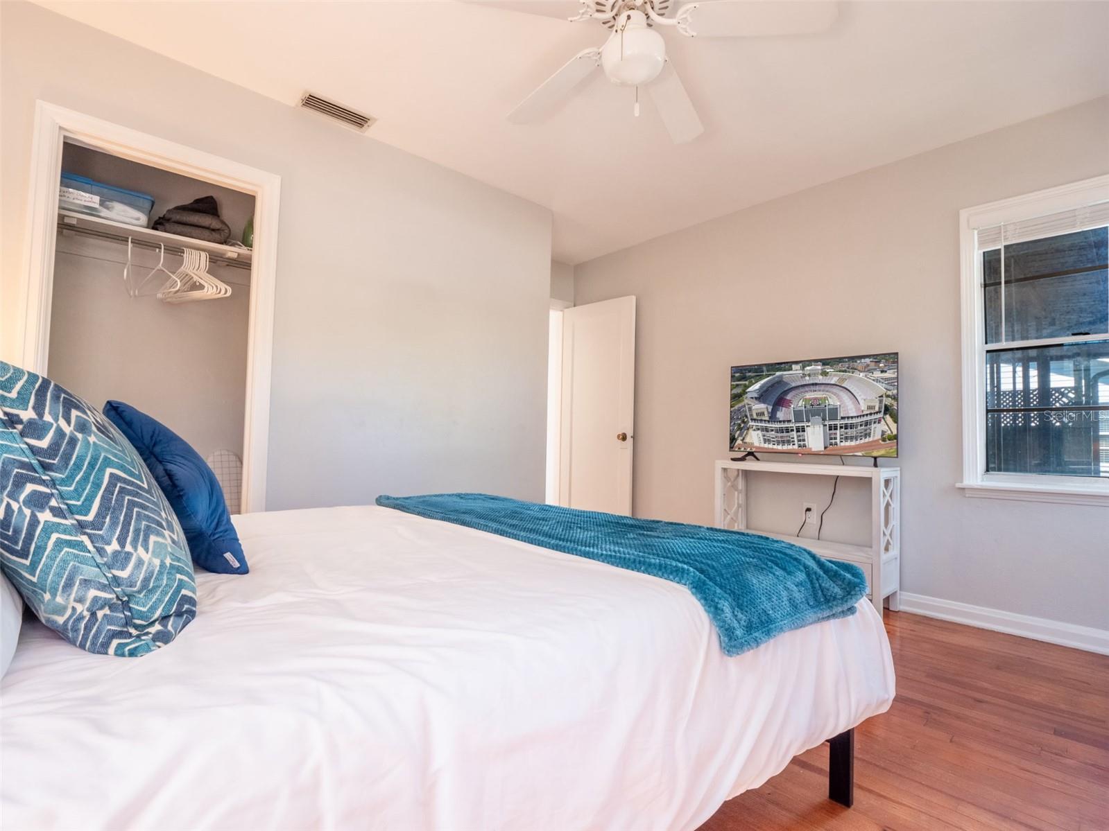 BREEZE HILL - Residential