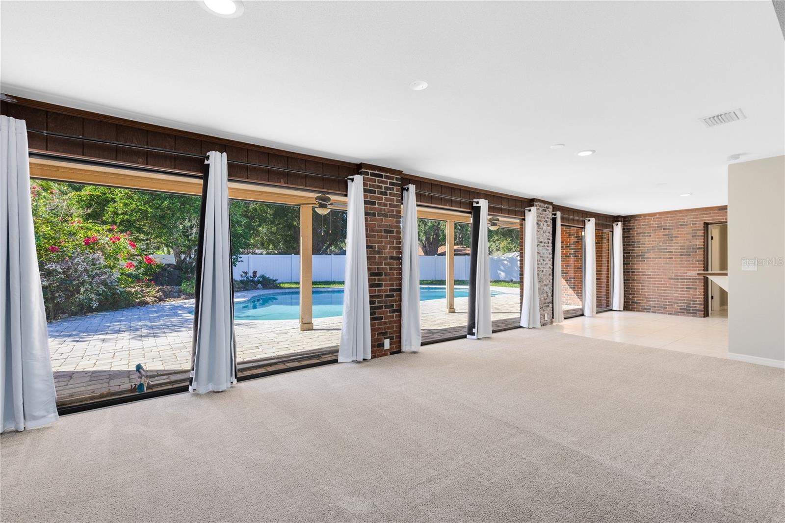 RENEE TERRACE - Residential