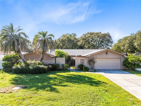 2324 ROBERT COURT KISSIMMEE FL 34741