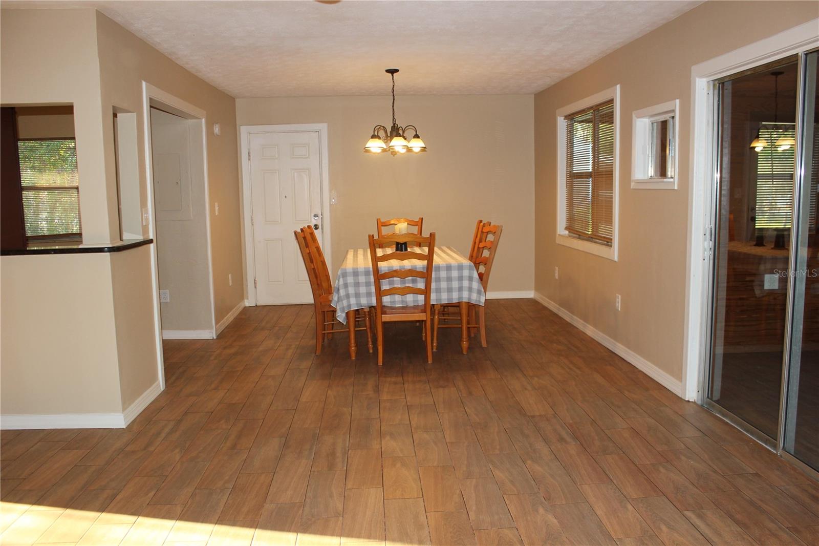 CHARLOTTE RANCHETTES - Residential