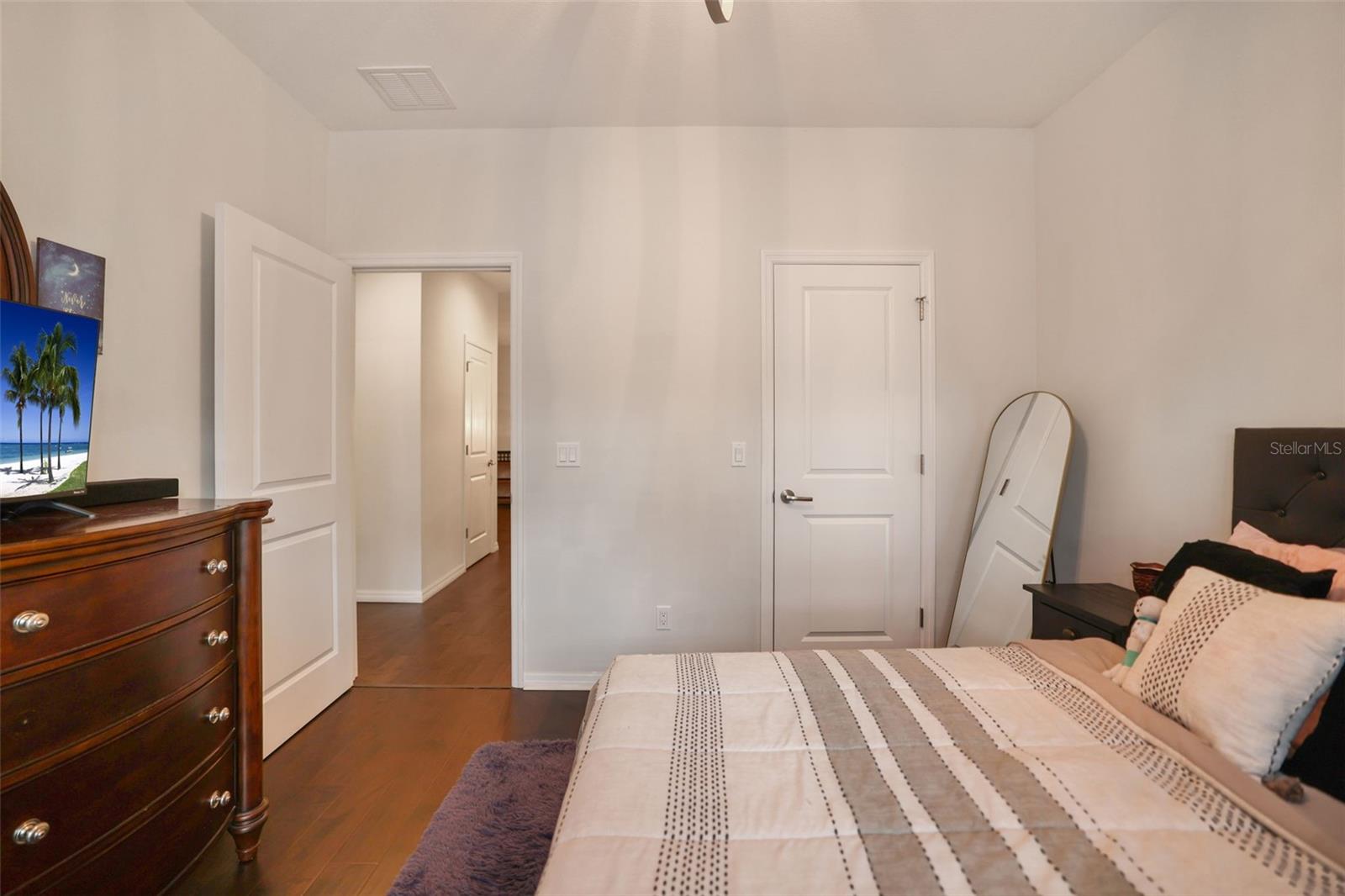RESIDENCES AT SOUTHSHORE - Residential Lease