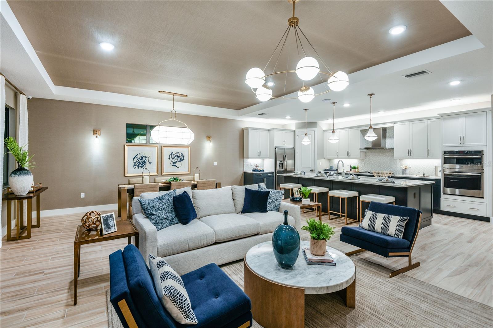 CRESSWIND LAKE WOOD RANCH - Residential