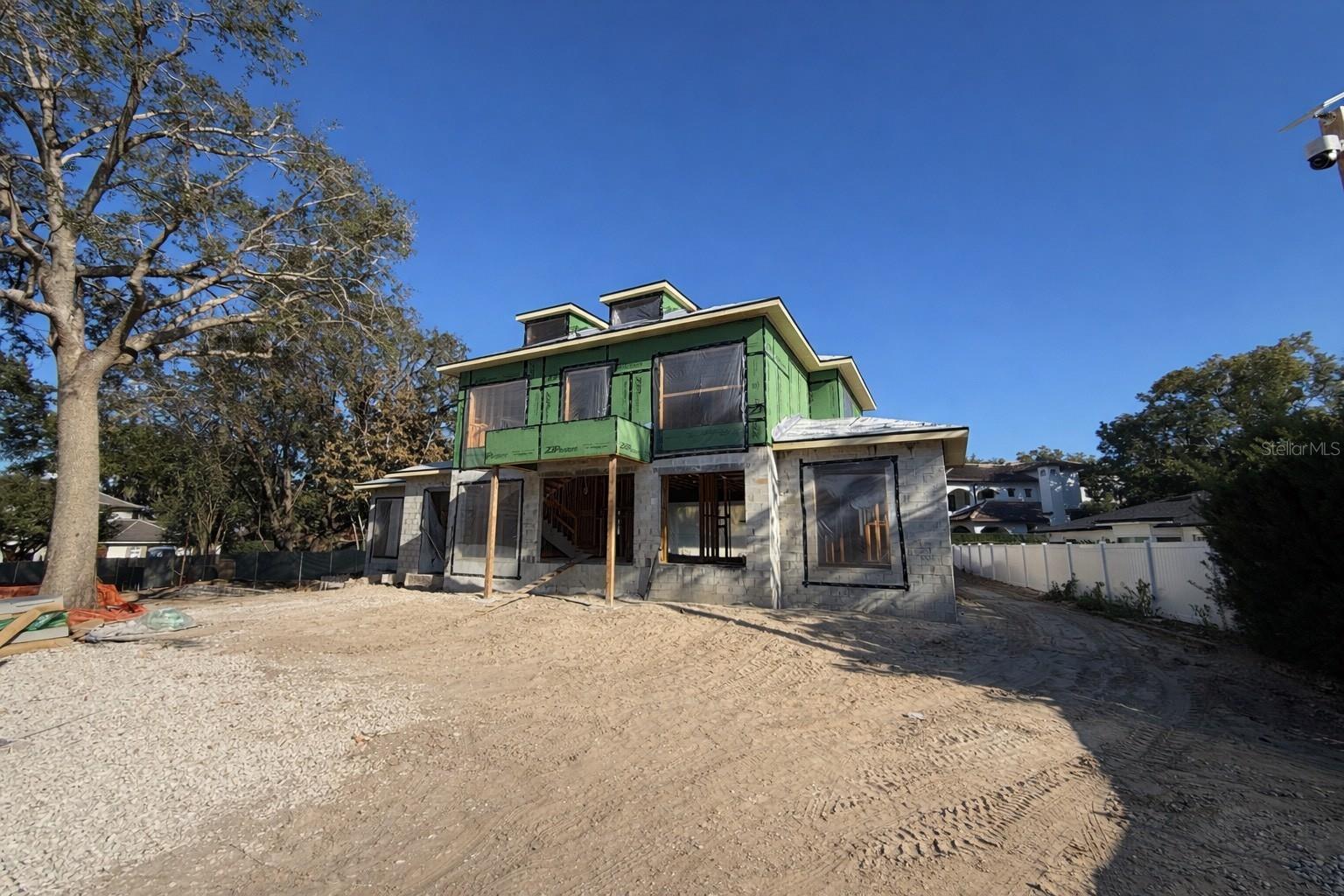 ROBERT DHU MACDONALD PARK - Residential