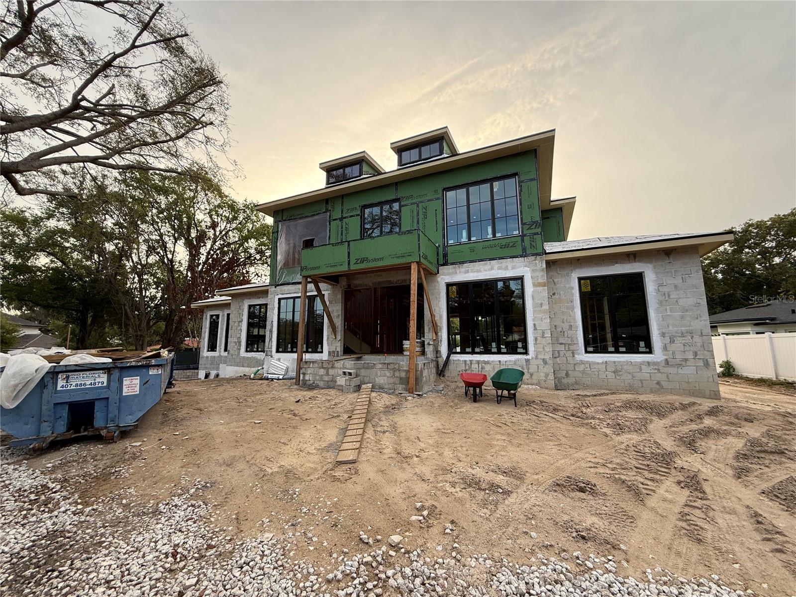 ROBERT DHU MACDONALD PARK - Residential