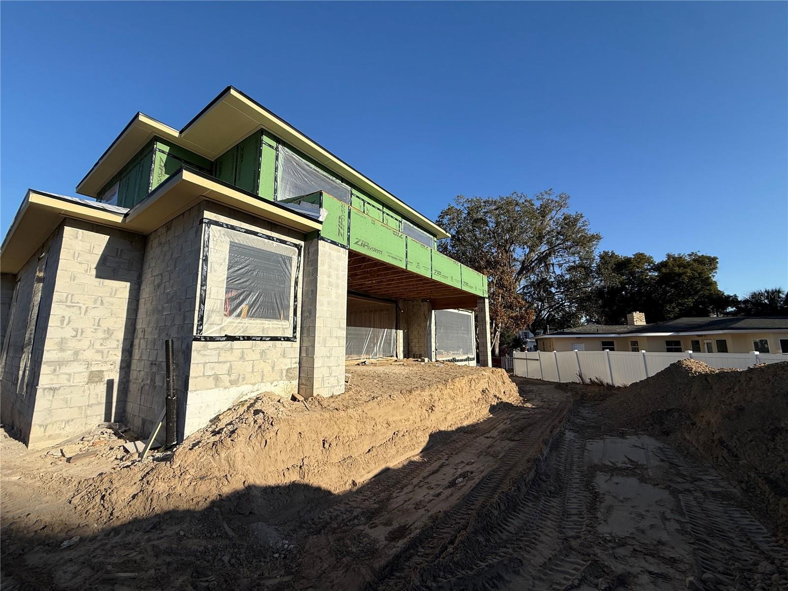 ROBERT DHU MACDONALD PARK - Residential