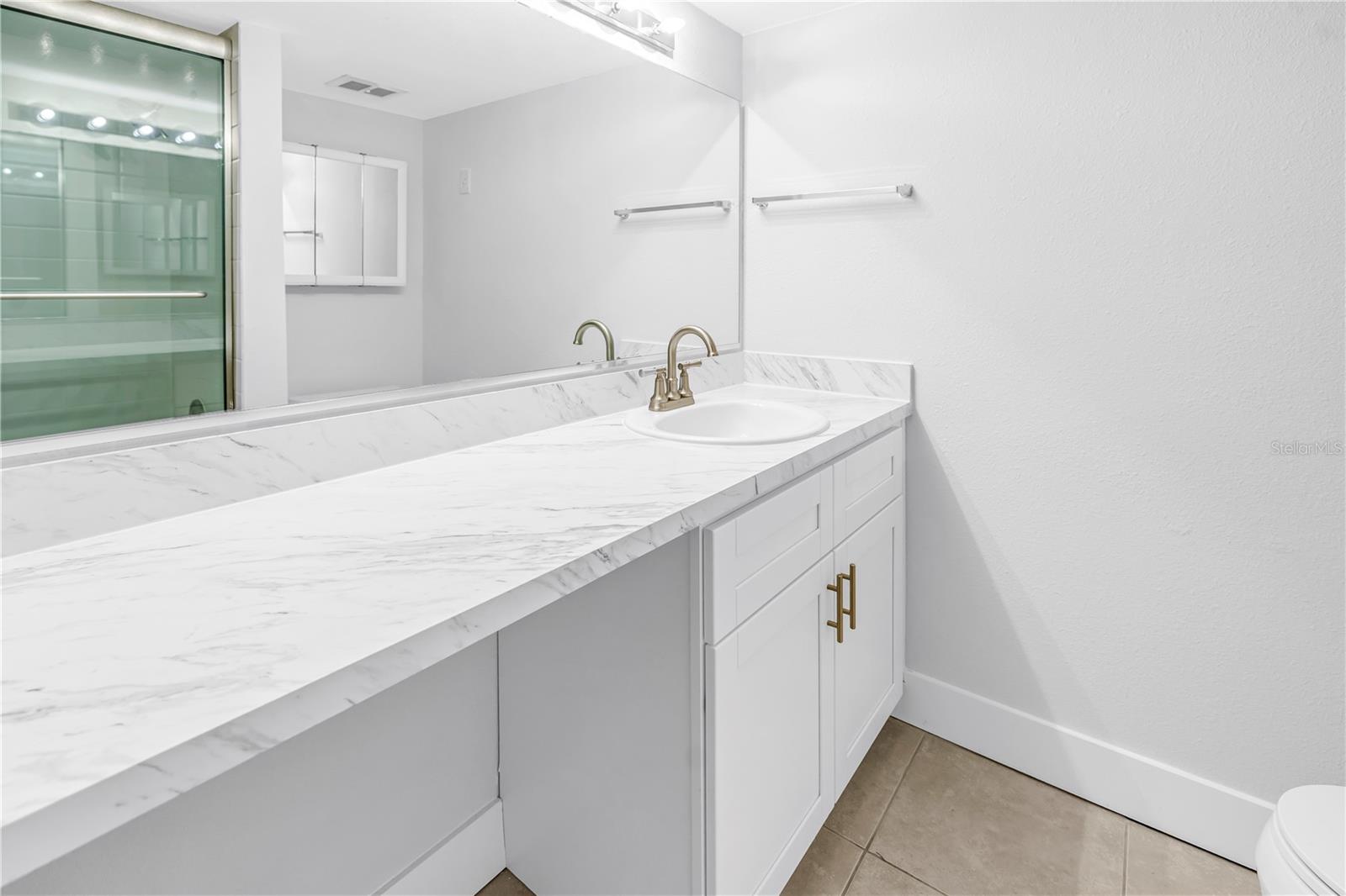 BAY ISLAND GROUP 1 - Residential