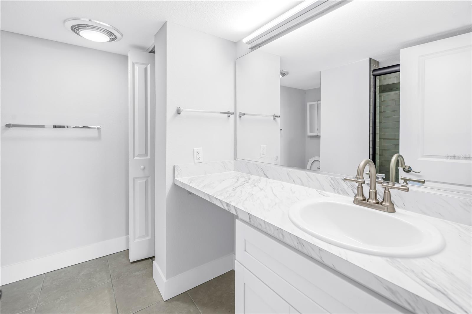 BAY ISLAND GROUP 1 - Residential