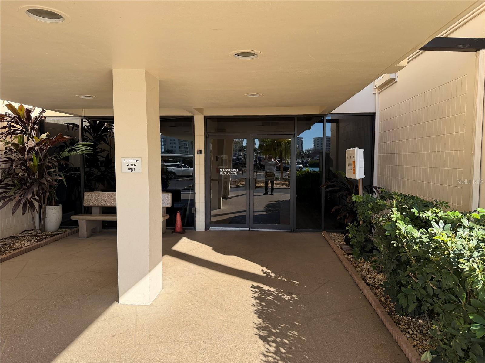 7400 SUN ISLAND DRIVE S 103