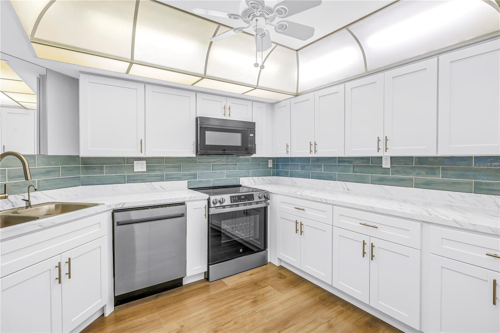 BAY ISLAND GROUP 1 - Residential